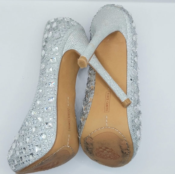 Vince Camuto Candice Silver Stone Pumps - Picture 7 of 9